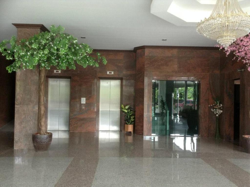Hotel Kan กาญจนบุรี ภายนอก รูปภาพ