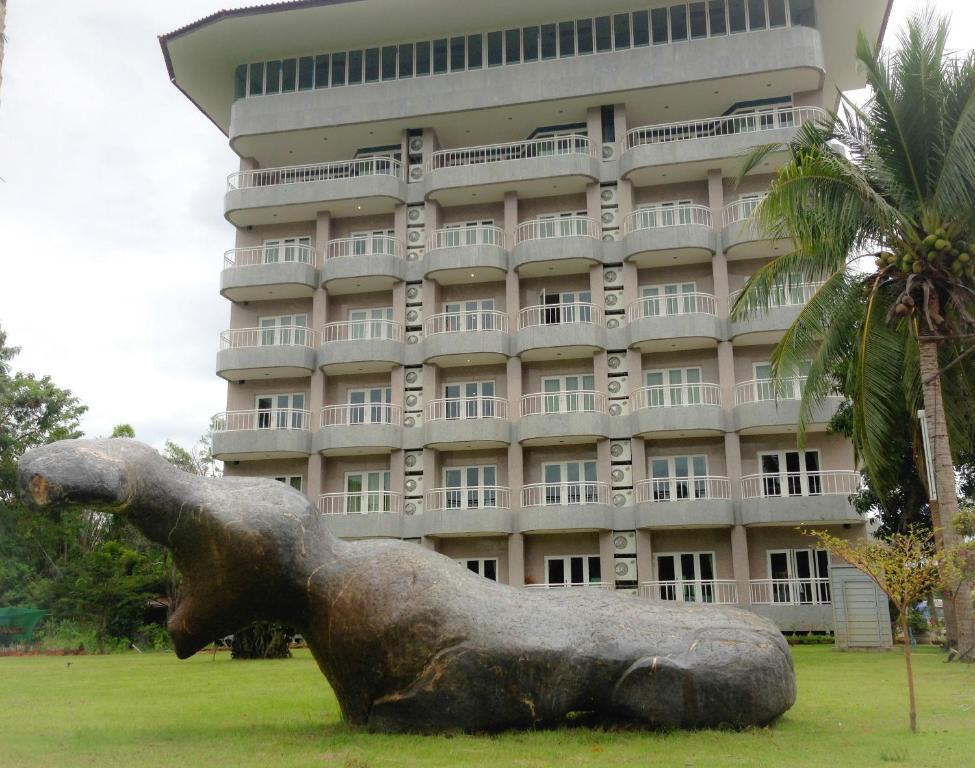 Hotel Kan กาญจนบุรี ภายนอก รูปภาพ