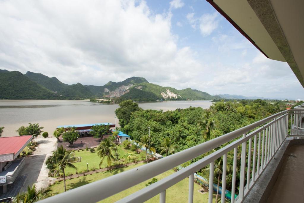 Hotel Kan กาญจนบุรี ห้อง รูปภาพ