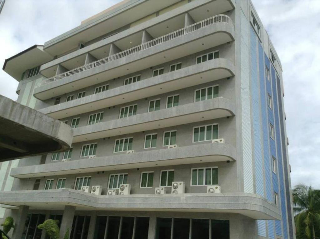 Hotel Kan กาญจนบุรี ภายนอก รูปภาพ